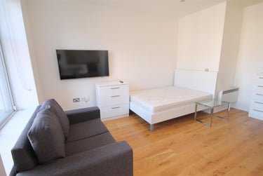 1 bed studio, Chaucer Building, City Centre, Newcastle, NE15JE - Image 1